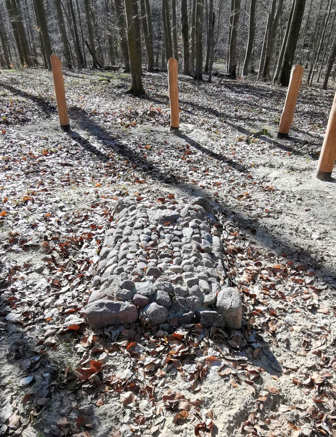 Odnowiony cmentarz poniemiecki