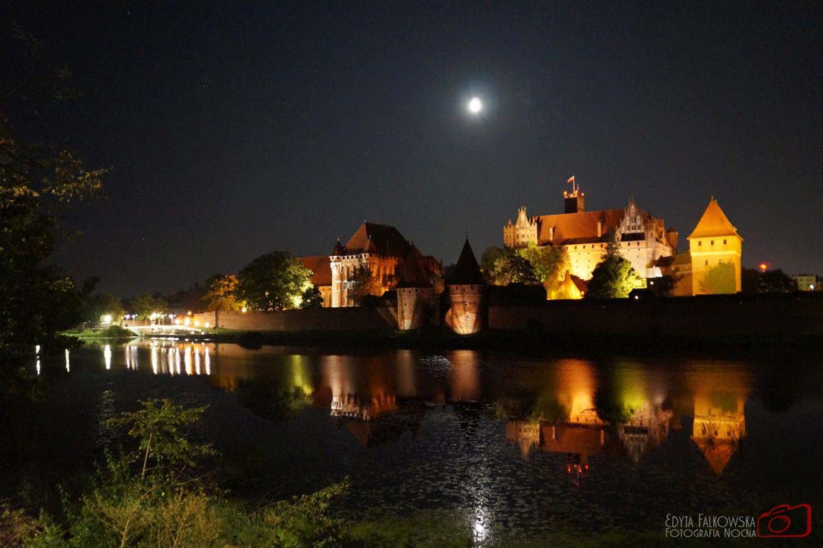 Malbork nocą